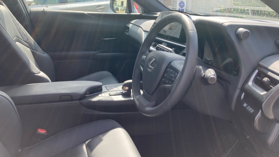 Lexus UX 300h 2.0 F-Sport Design 5dr CVT Hybrid Hatchback - Image 12