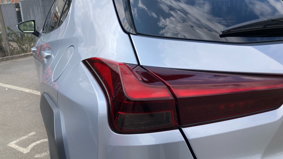 Lexus UX 300h 2.0 F-Sport Design 5dr CVT Hybrid Hatchback - Image 21