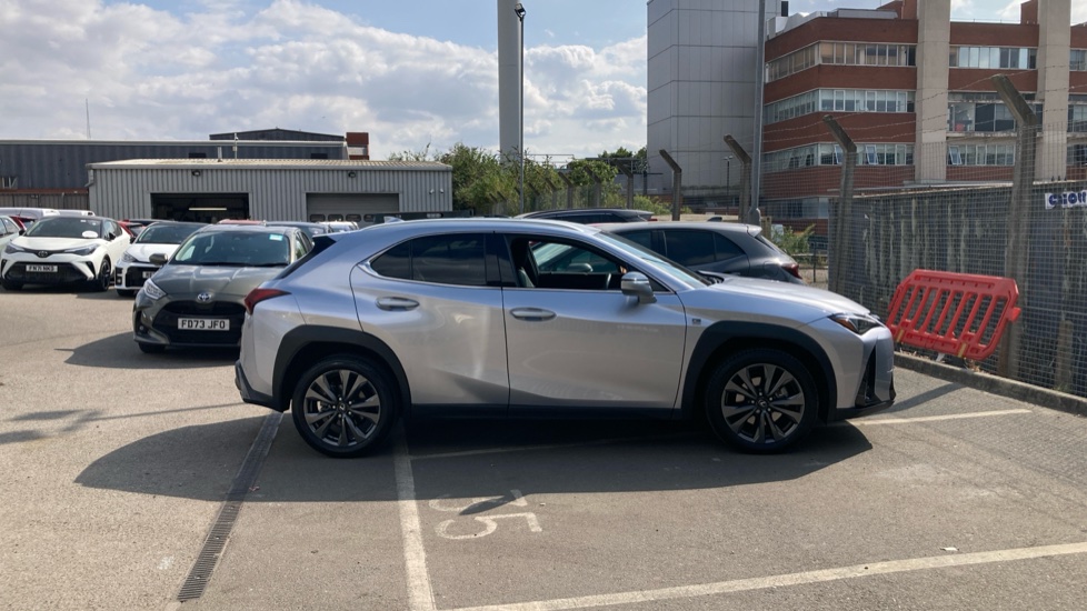 Lexus UX 300h 2.0 F-Sport Design 5dr CVT Hybrid Hatchback - Image 23