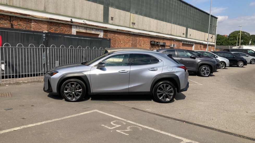 Lexus UX 300h 2.0 F-Sport Design 5dr CVT Hybrid Hatchback - Image 24