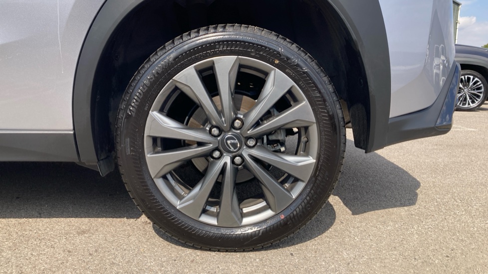 Lexus UX 300h 2.0 F-Sport Design 5dr CVT Hybrid Hatchback - Image 25