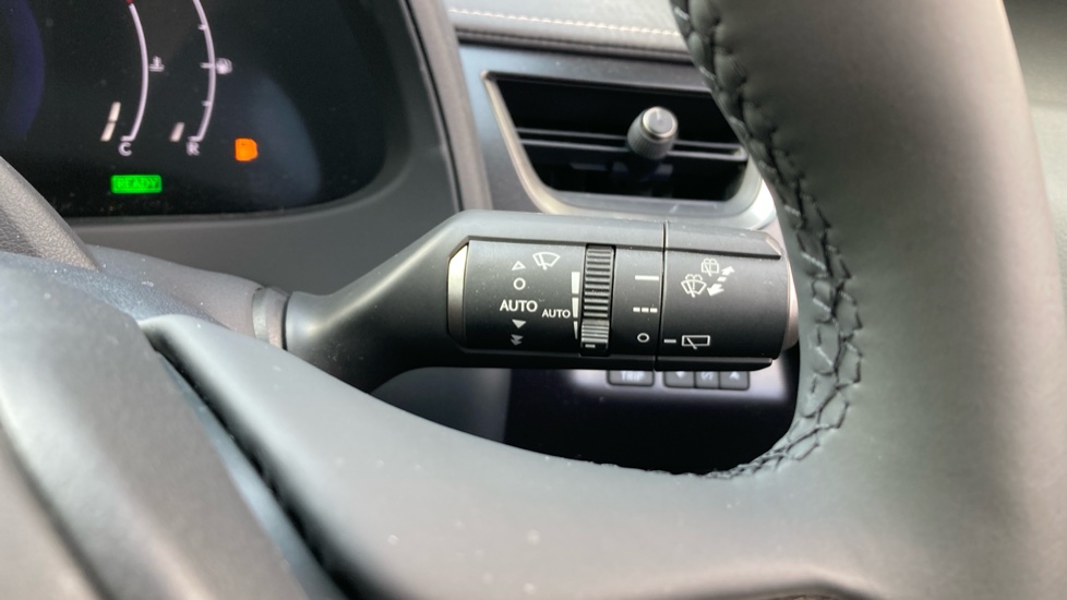 Lexus UX 300h 2.0 F-Sport Design 5dr CVT Hybrid Hatchback - Image 34