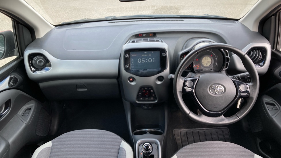 Toyota Aygo 1.0 VVT-i X-Trend 5dr x-shift Petrol Hatchback - Image 6