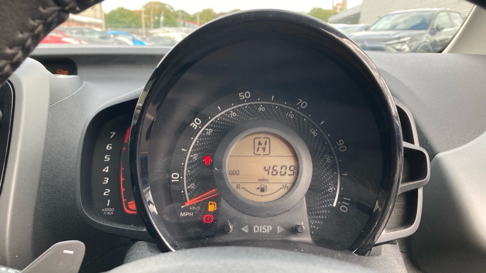 Toyota Aygo 1.0 VVT-i X-Trend 5dr x-shift Petrol Hatchback - Image 11