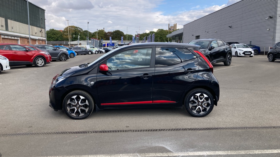 Toyota Aygo 1.0 VVT-i X-Trend 5dr x-shift Petrol Hatchback - Image 24
