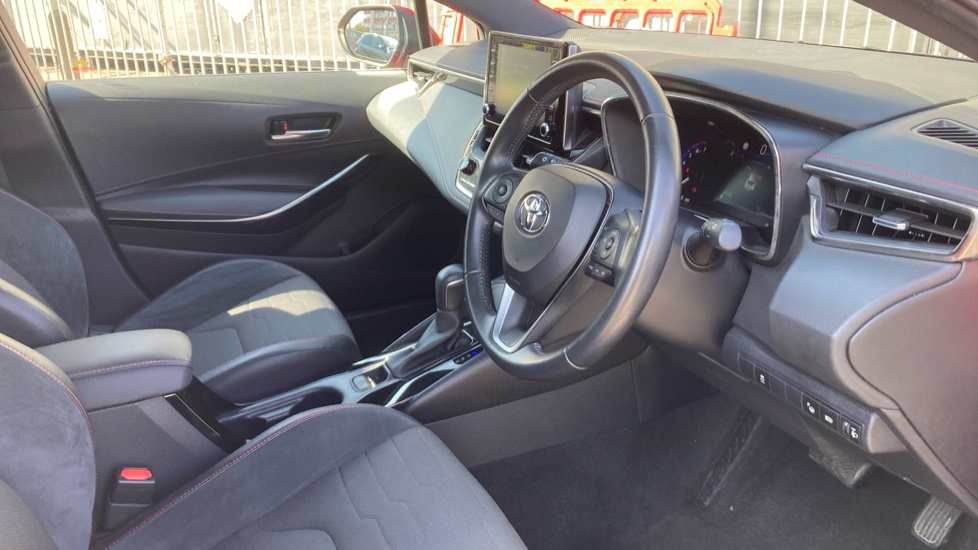 Toyota Corolla 1.8 VVT-i Hybrid Excel 5dr CVT Hybrid Hatchback - Image 12
