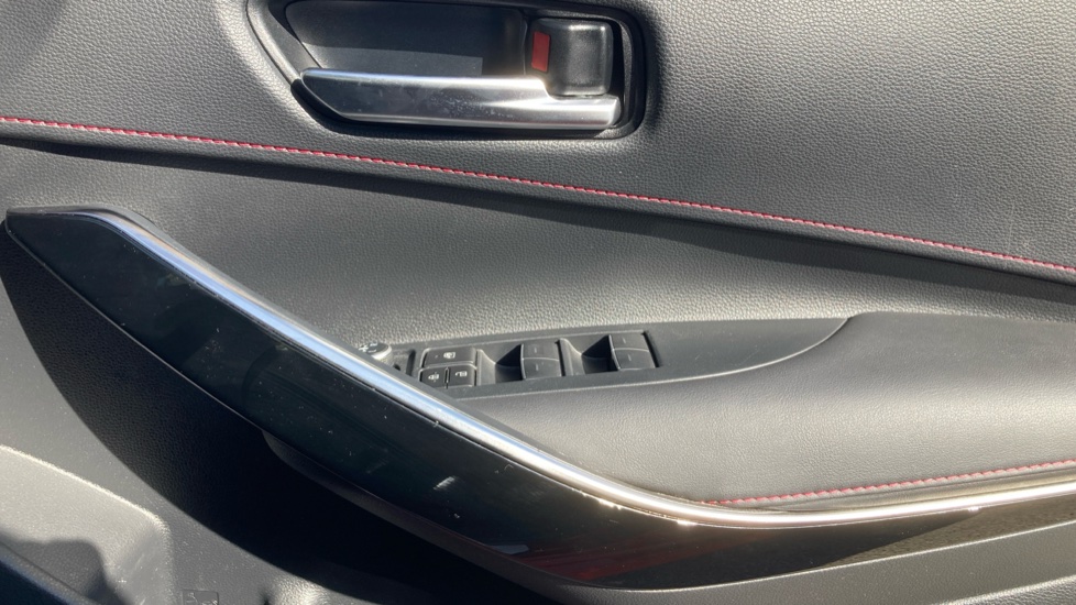 Toyota Corolla 1.8 VVT-i Hybrid Excel 5dr CVT Hybrid Hatchback - Image 30