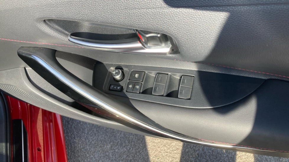 Toyota Corolla 1.8 VVT-i Hybrid Excel 5dr CVT Hybrid Hatchback - Image 32