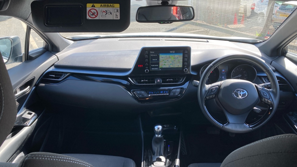 Toyota C-HR 1.8 Hybrid Design 5dr CVT Hybrid Hatchback - Image 6