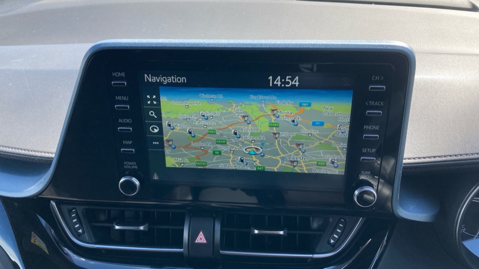 Toyota C-HR 1.8 Hybrid Design 5dr CVT Hybrid Hatchback - Image 9