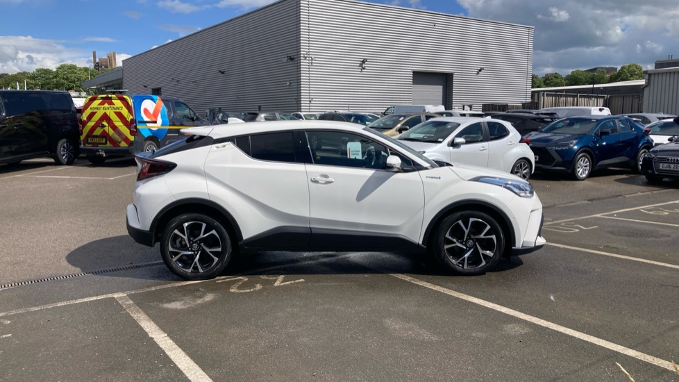 Toyota C-HR 1.8 Hybrid Design 5dr CVT Hybrid Hatchback - Image 23