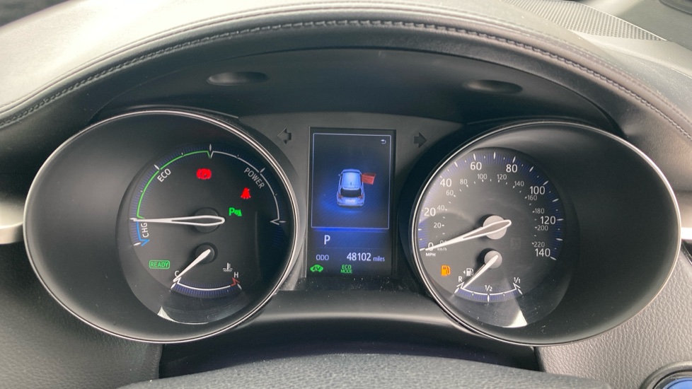 Toyota C-HR 1.8 Hybrid Design 5dr CVT Hybrid Hatchback - Image 11