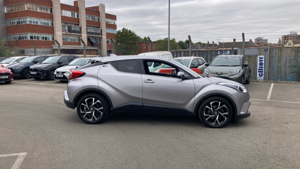 Toyota C-HR 1.8 Hybrid Design 5dr CVT Hybrid Hatchback - Image 23
