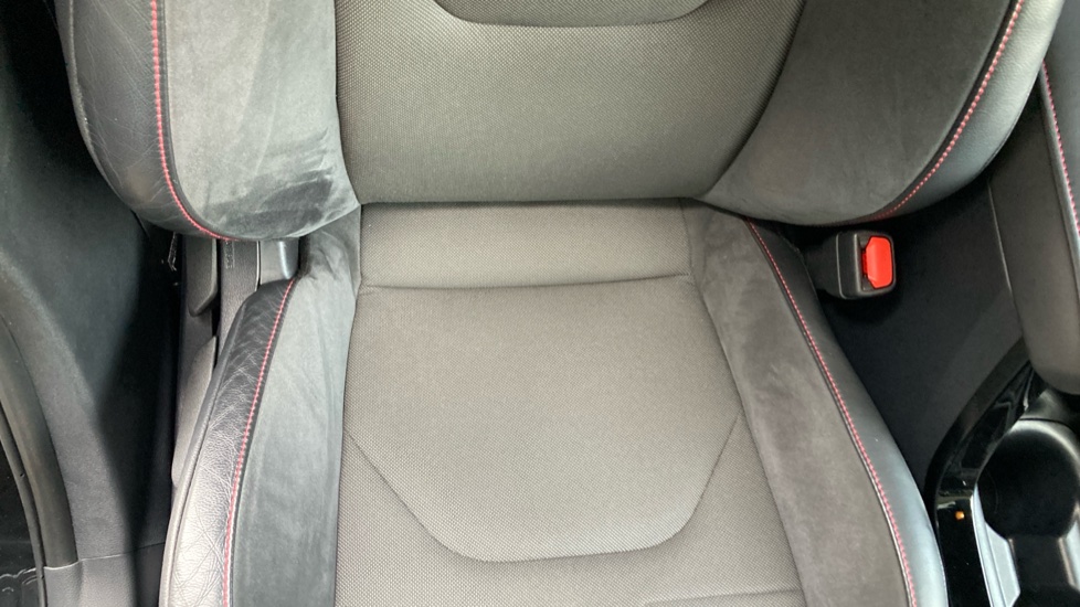 Toyota Corolla 1.8 VVT-i Hybrid Excel 5dr CVT Hybrid Hatchback - Image 14