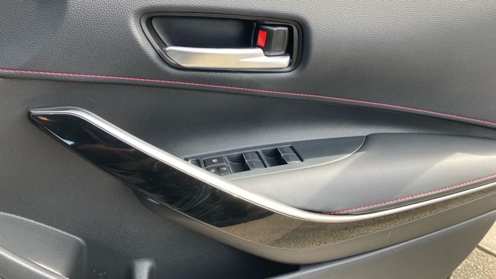 Toyota Corolla 1.8 VVT-i Hybrid Excel 5dr CVT Hybrid Hatchback - Image 29