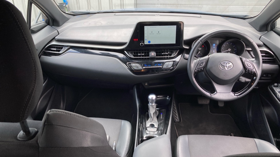 Toyota C-HR 1.8 Hybrid Design 5dr CVT Hybrid Hatchback - Image 6