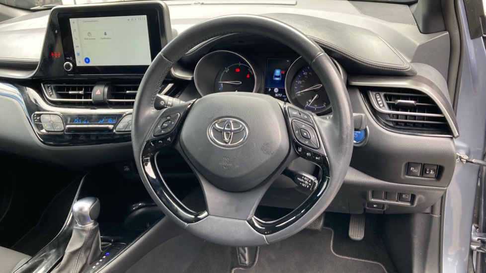 Toyota C-HR 1.8 Hybrid Design 5dr CVT Hybrid Hatchback - Image 7