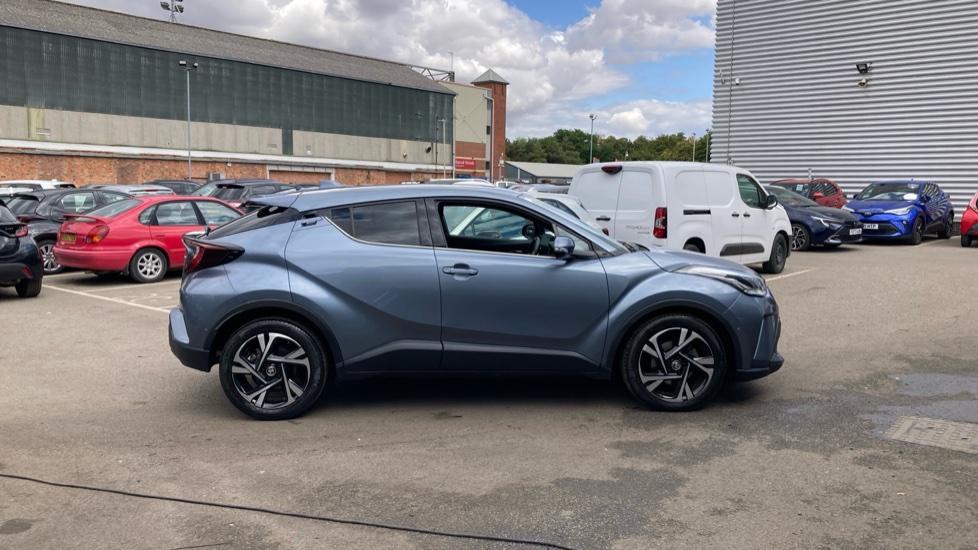 Toyota C-HR 1.8 Hybrid Design 5dr CVT Hybrid Hatchback - Image 23