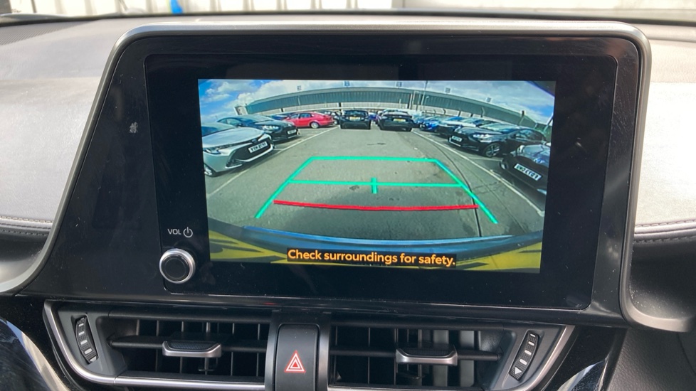 Toyota C-HR 1.8 Hybrid Design 5dr CVT Hybrid Hatchback - Image 35