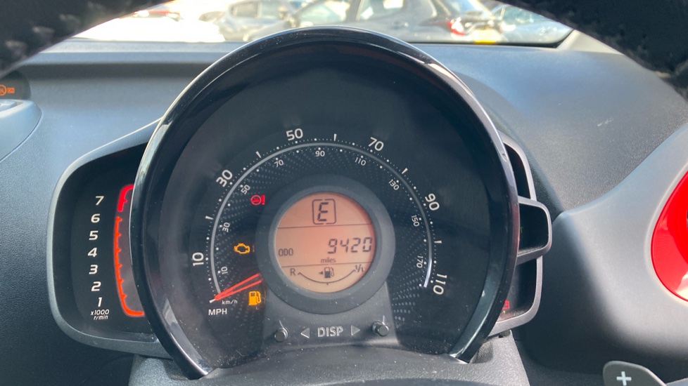 Toyota Aygo 1.0 VVT-i X-Play 5dr x-shift Petrol Hatchback - Image 11