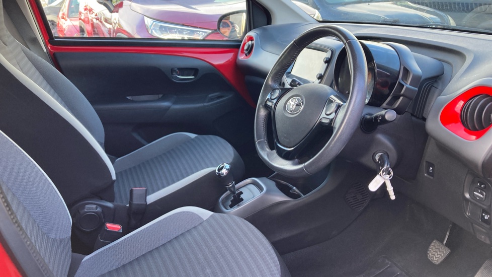 Toyota Aygo 1.0 VVT-i X-Play 5dr x-shift Petrol Hatchback - Image 12
