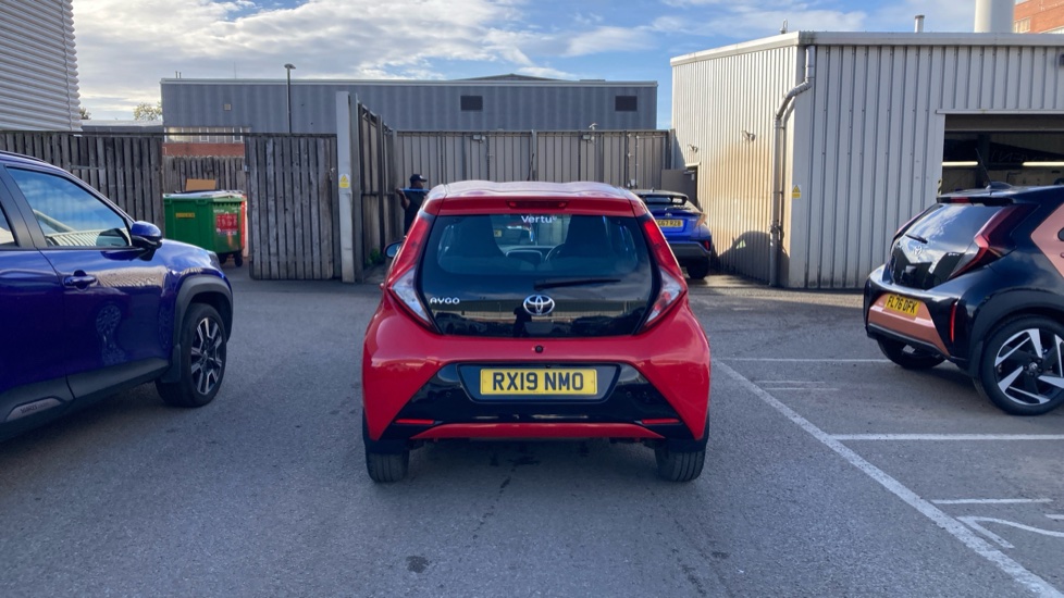 Toyota Aygo 1.0 VVT-i X-Play 5dr x-shift Petrol Hatchback - Image 26