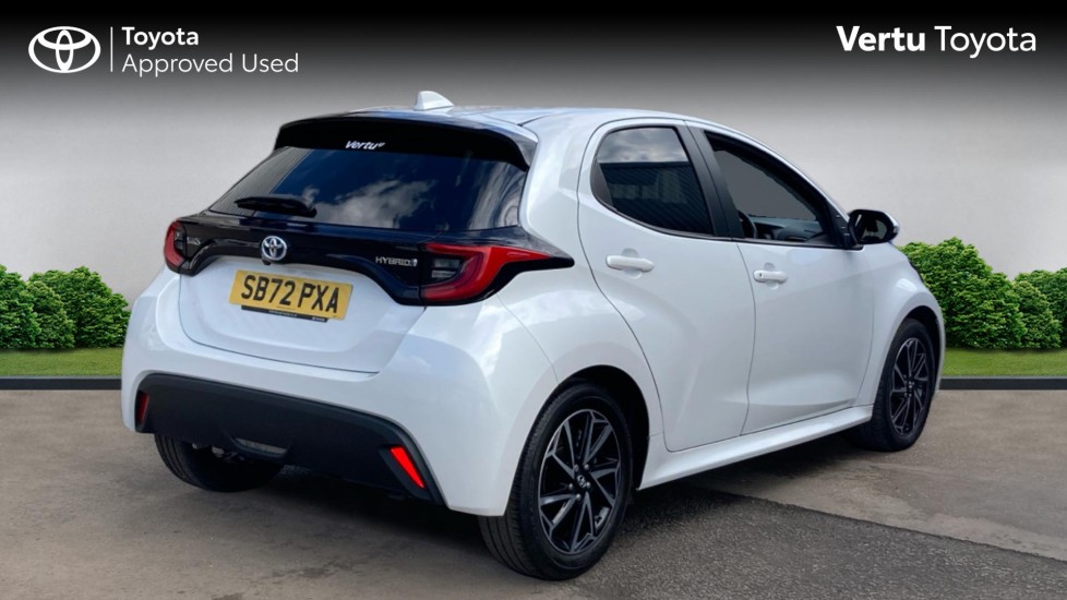 Toyota Yaris 1.5 Hybrid Design 5dr CVT Hybrid Hatchback - Image 2