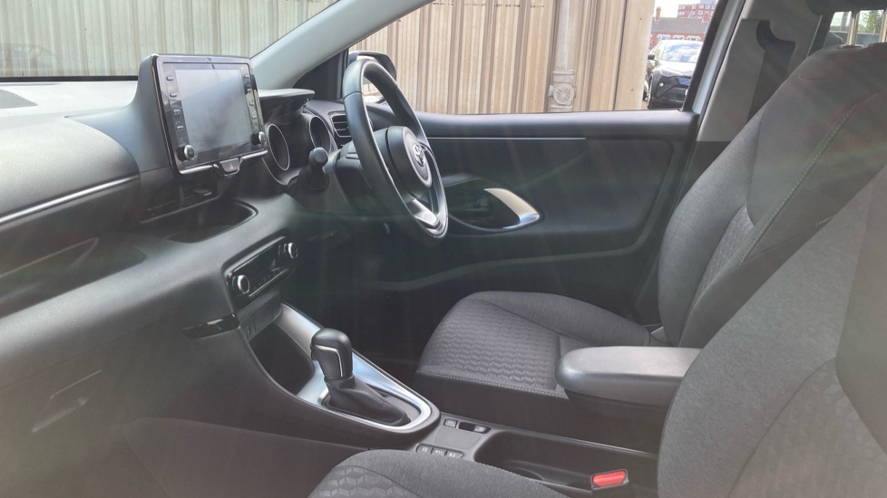 Toyota Yaris 1.5 Hybrid Design 5dr CVT Hybrid Hatchback - Image 5