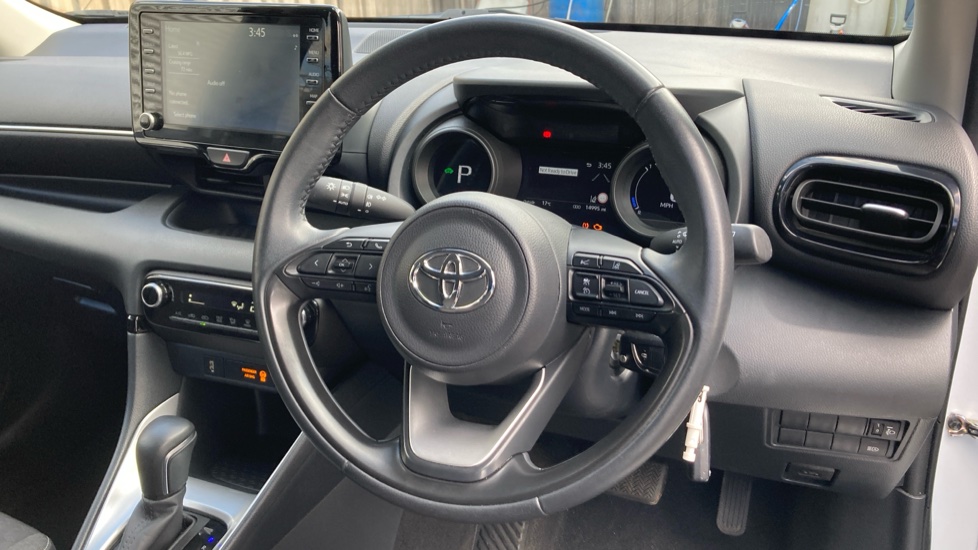 Toyota Yaris 1.5 Hybrid Design 5dr CVT Hybrid Hatchback - Image 7