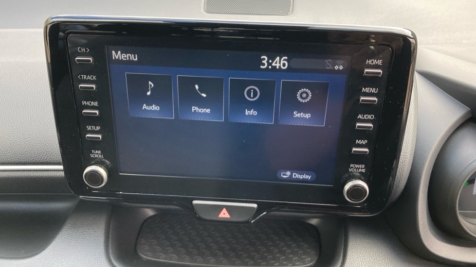 Toyota Yaris 1.5 Hybrid Design 5dr CVT Hybrid Hatchback - Image 9
