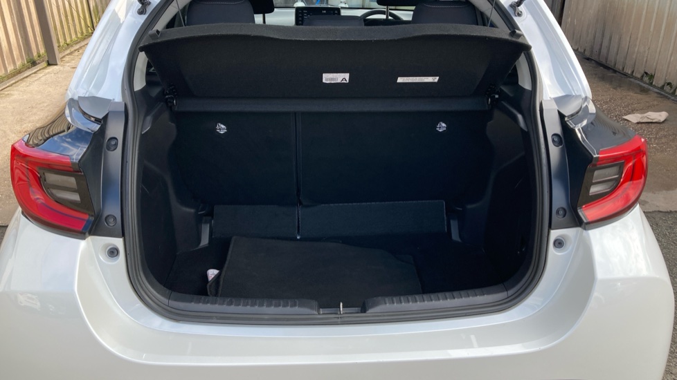 Toyota Yaris 1.5 Hybrid Design 5dr CVT Hybrid Hatchback - Image 13