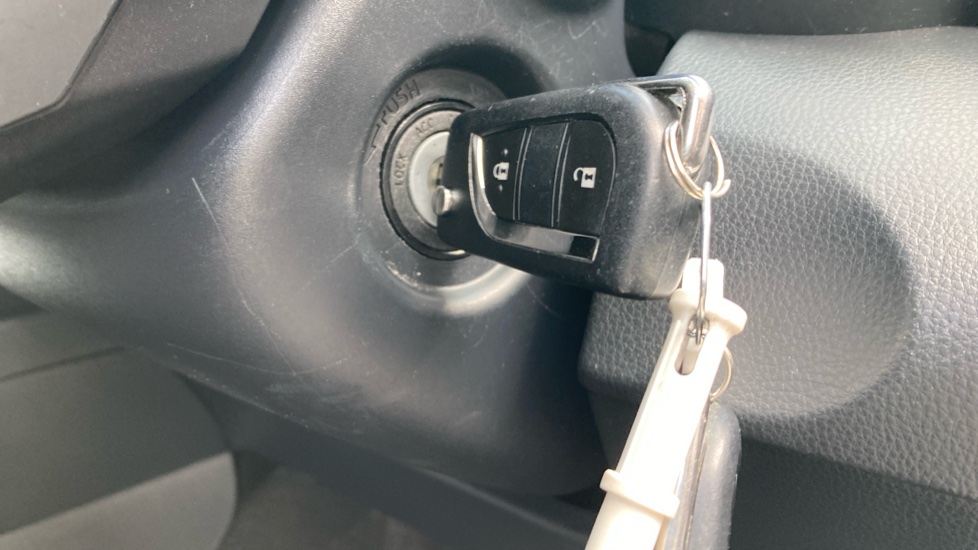 Toyota Yaris 1.5 Hybrid Design 5dr CVT Hybrid Hatchback - Image 16