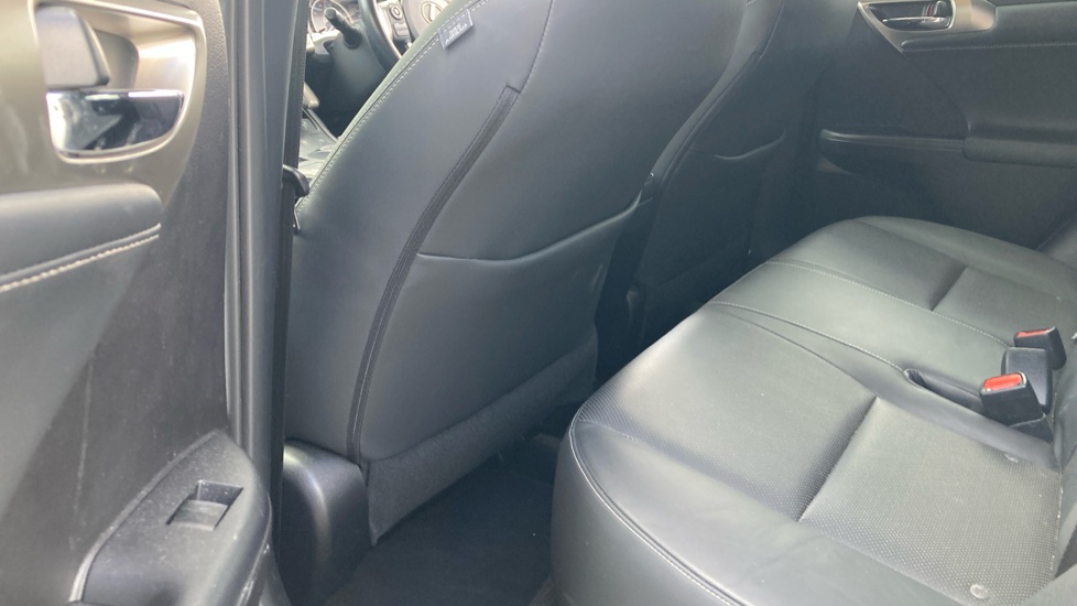 Lexus CT 200h 1.8 F-Sport 5dr CVT [Leather] Hybrid Hatchback - Image 15