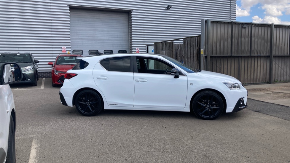 Lexus CT 200h 1.8 F-Sport 5dr CVT [Leather] Hybrid Hatchback - Image 23