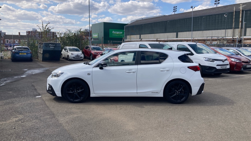Lexus CT 200h 1.8 F-Sport 5dr CVT [Leather] Hybrid Hatchback - Image 24