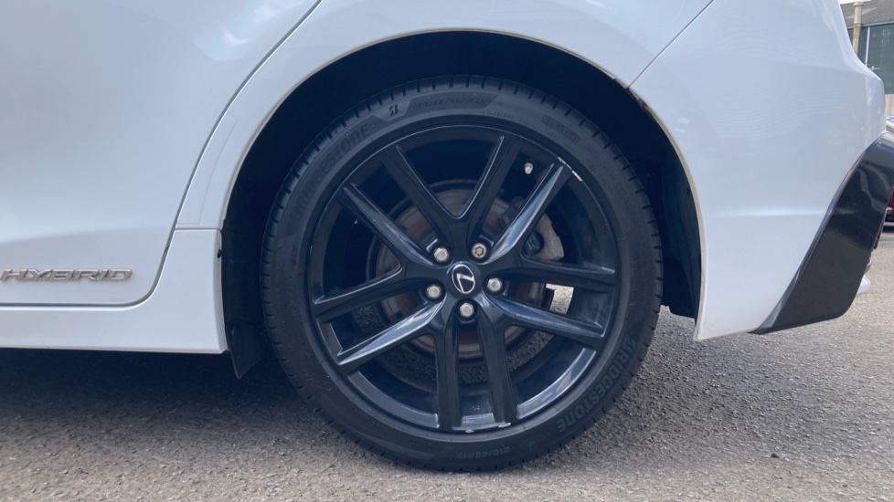 Lexus CT 200h 1.8 F-Sport 5dr CVT [Leather] Hybrid Hatchback - Image 25