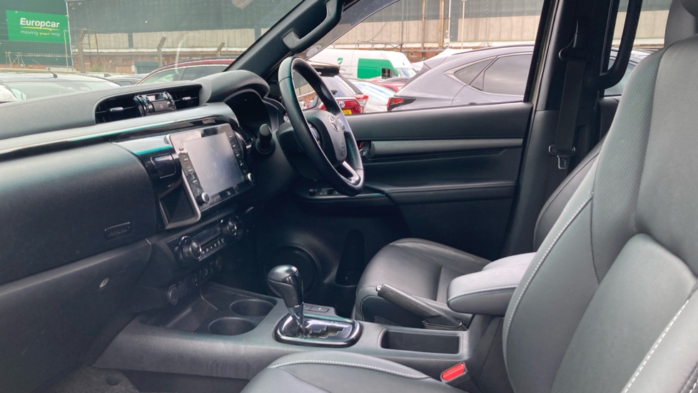 Toyota Hilux Diesel Invincible X D/Cab Pick Up 2.8 D-4D Auto - Image 5