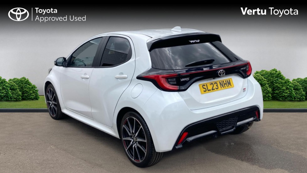 Toyota Yaris 1.5 Hybrid GR Sport 5dr CVT Hybrid Hatchback - Image 4
