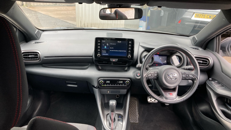 Toyota Yaris 1.5 Hybrid GR Sport 5dr CVT Hybrid Hatchback - Image 6