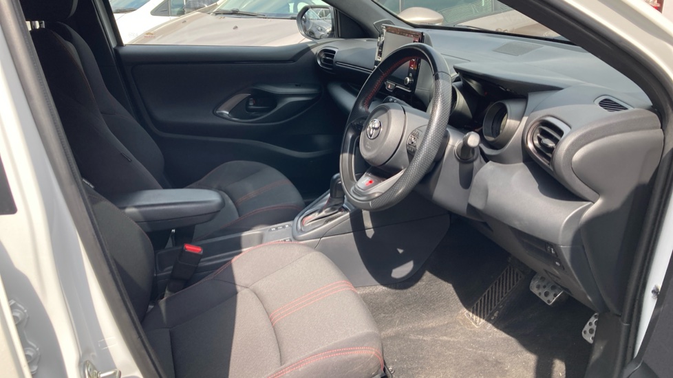 Toyota Yaris 1.5 Hybrid GR Sport 5dr CVT Hybrid Hatchback - Image 12