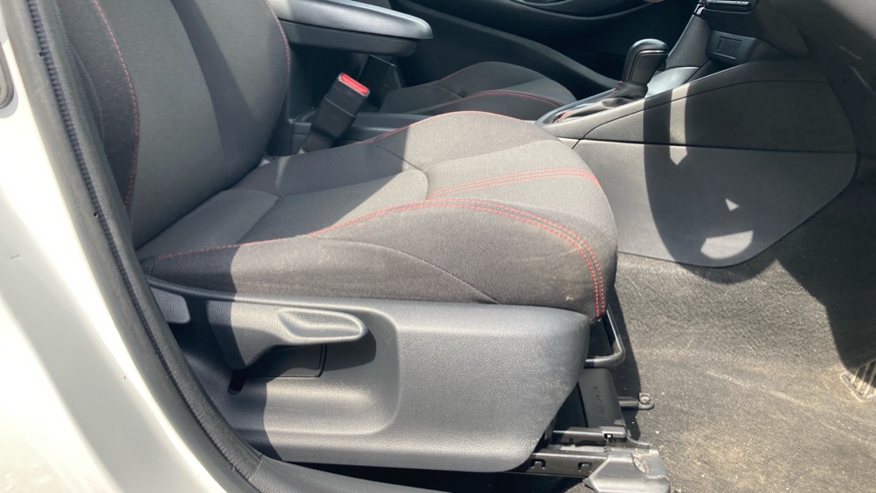 Toyota Yaris 1.5 Hybrid GR Sport 5dr CVT Hybrid Hatchback - Image 17