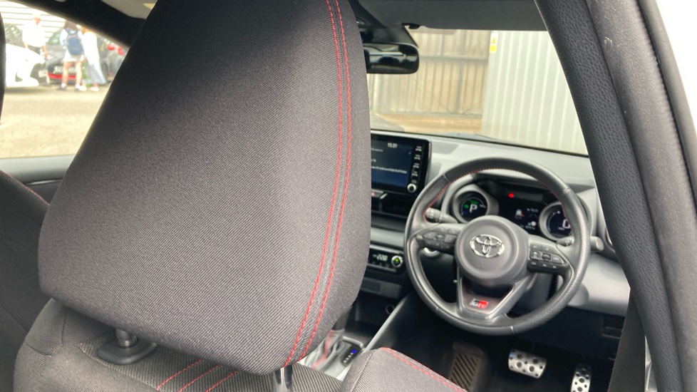 Toyota Yaris 1.5 Hybrid GR Sport 5dr CVT Hybrid Hatchback - Image 19