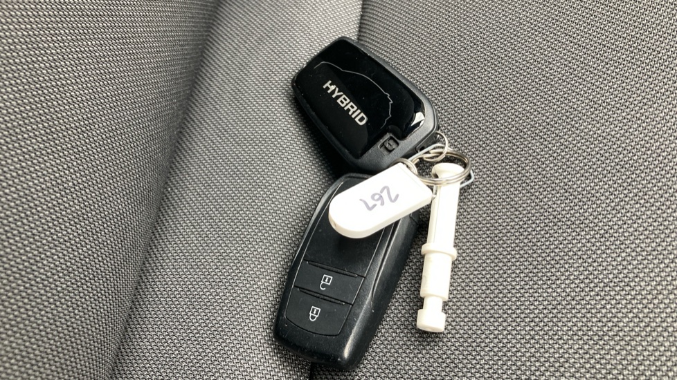 Toyota Yaris 1.5 Hybrid GR Sport 5dr CVT Hybrid Hatchback - Image 28