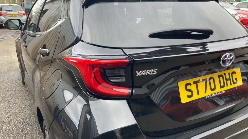 Toyota Yaris 1.5 Hybrid Excel 5dr CVT Hybrid Hatchback - Image 21