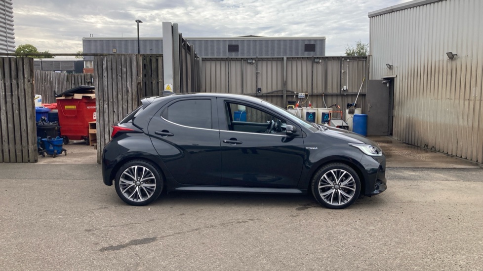 Toyota Yaris 1.5 Hybrid Excel 5dr CVT Hybrid Hatchback - Image 23