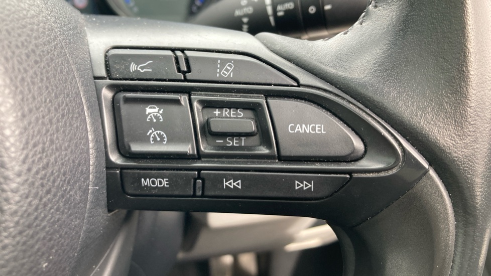 Toyota Yaris 1.5 Hybrid Excel 5dr CVT Hybrid Hatchback - Image 30