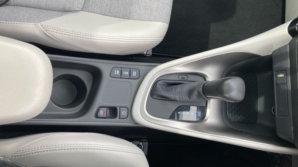 Toyota Yaris 1.5 Hybrid Excel 5dr CVT Hybrid Hatchback - Image 37