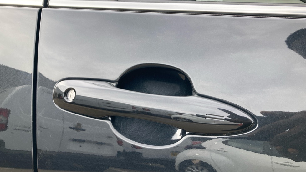 Toyota Yaris 1.5 Hybrid Excel 5dr CVT Hybrid Hatchback - Image 49