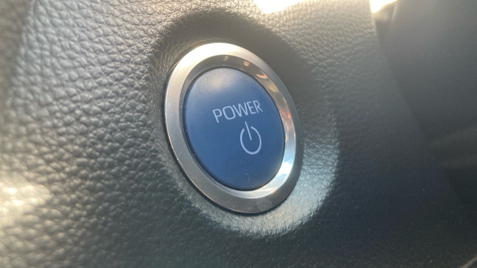 Toyota Corolla 1.8 VVT-i Hybrid Design 5dr CVT Hybrid Estate - Image 16
