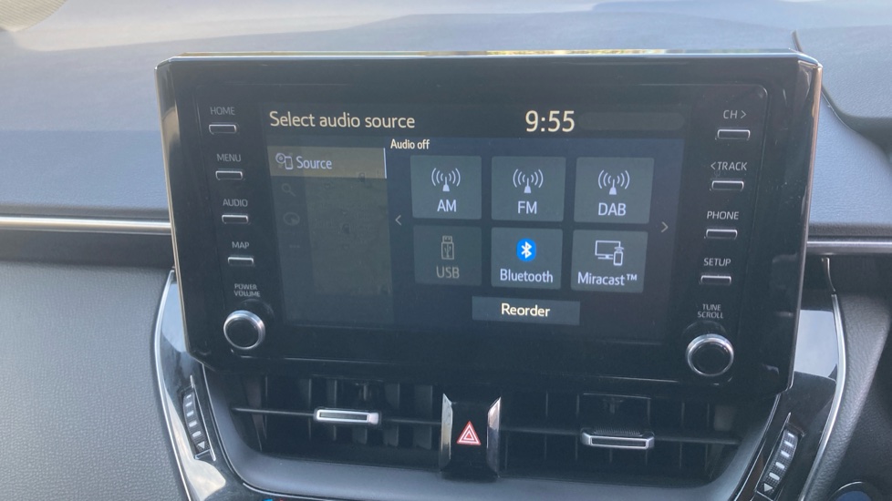 Toyota Corolla 1.8 VVT-i Hybrid Design 5dr CVT Hybrid Estate - Image 45